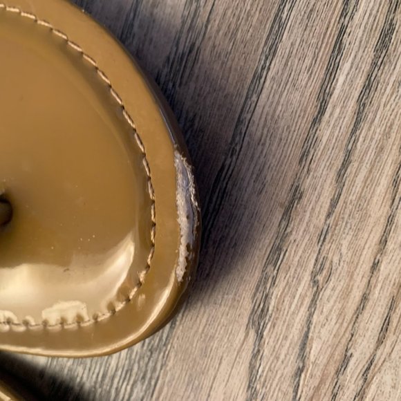 PIERRE DUMAS WOMEN'S‎ LIMIT-20 MEDALLION FLIP FLOP SANDALS MOCHA 7.5 - Picture 3 of 8